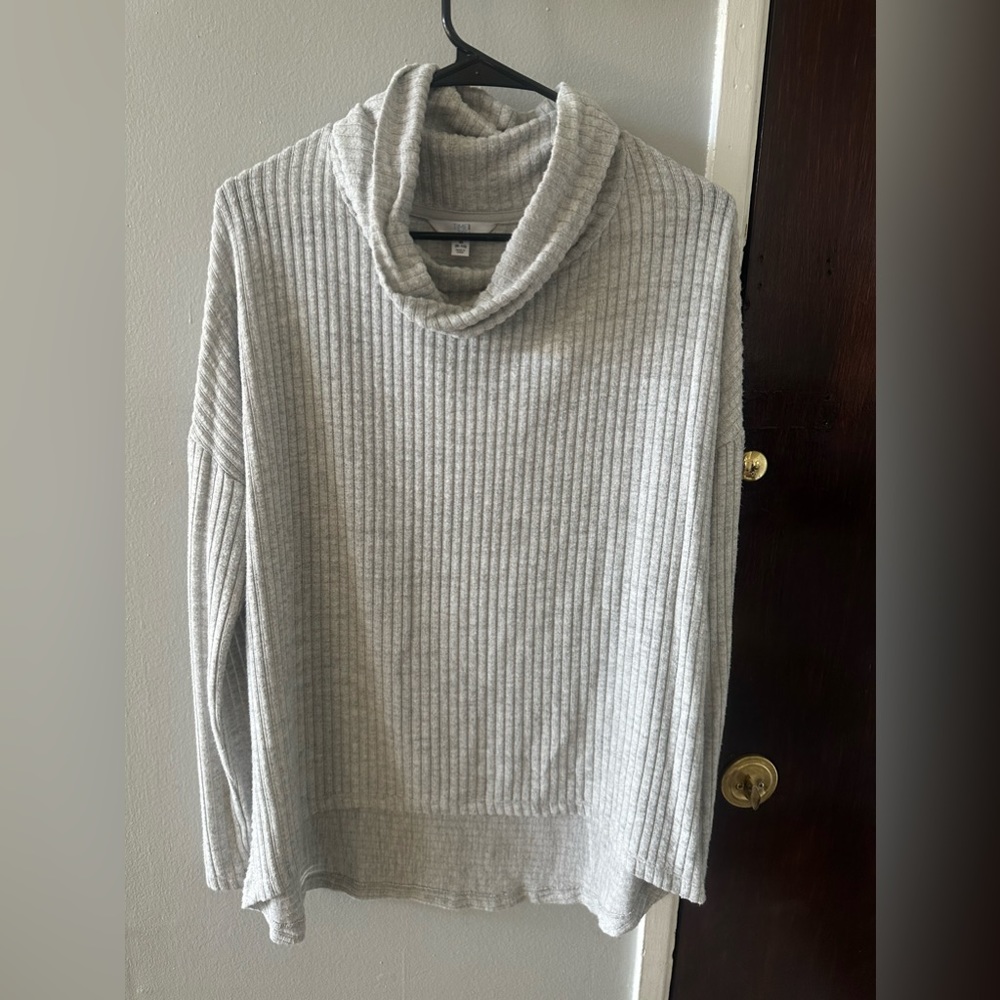 Time and tru heather grey long sleeve top